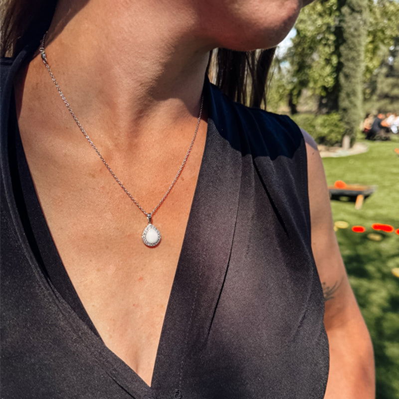 Mila Necklace